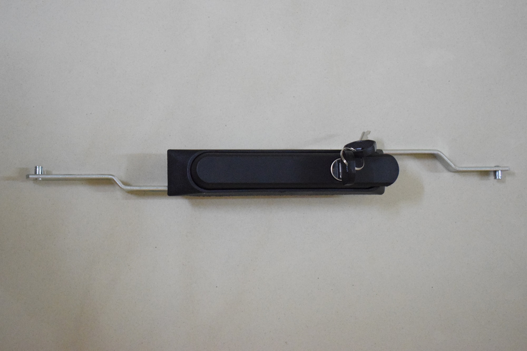 3 Point Lock Swing Handle with  Flat Rod (R3PL-170)